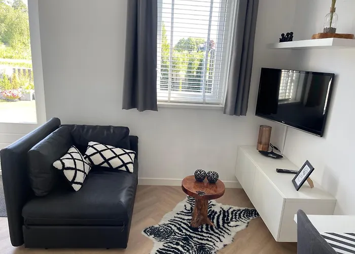 Private With Garden, Close To Amsterdam Assendelft