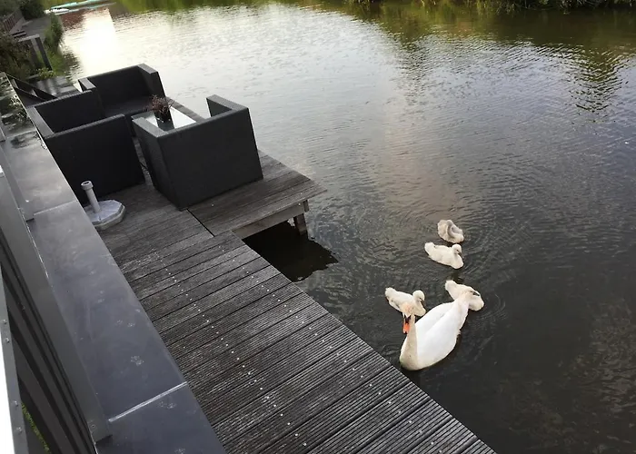 Private With Garden, Close To Amsterdam Lejlighed