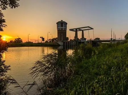 Private With Garden, Close To Amsterdam * Assendelft