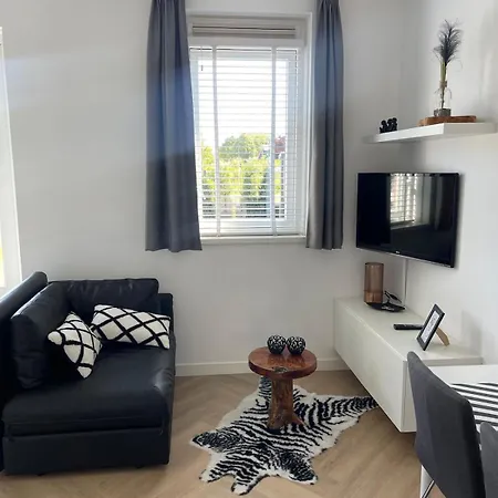 Private With Garden, Close To Amsterdam Апартаменты Assendelft